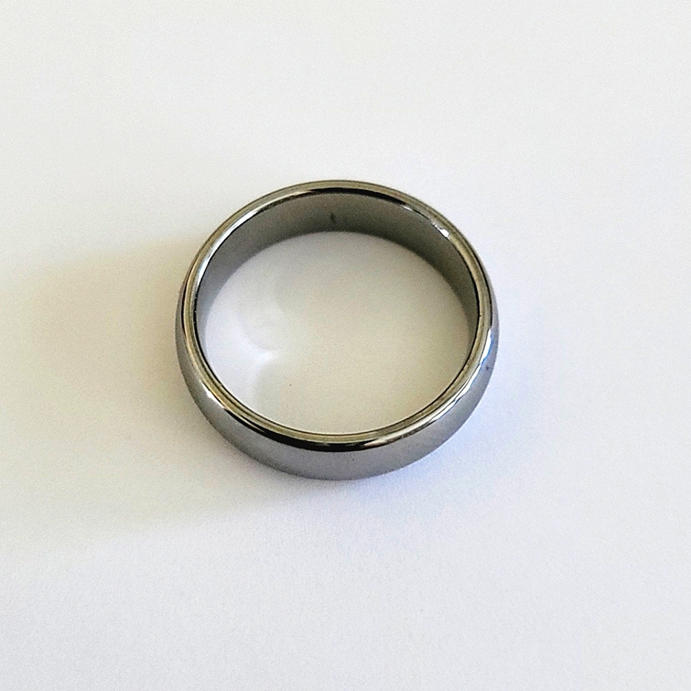 Size 10.5 ring, High Polished Tungsten Carbide 6mm